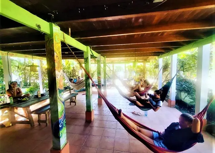 Mariposas Hostal