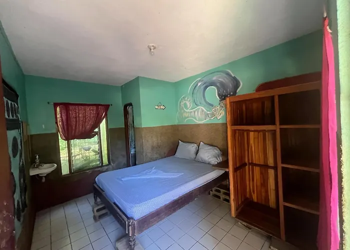 Mariposas Hostal