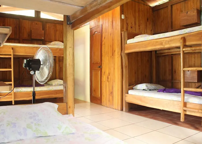 Hostal Mariposas *